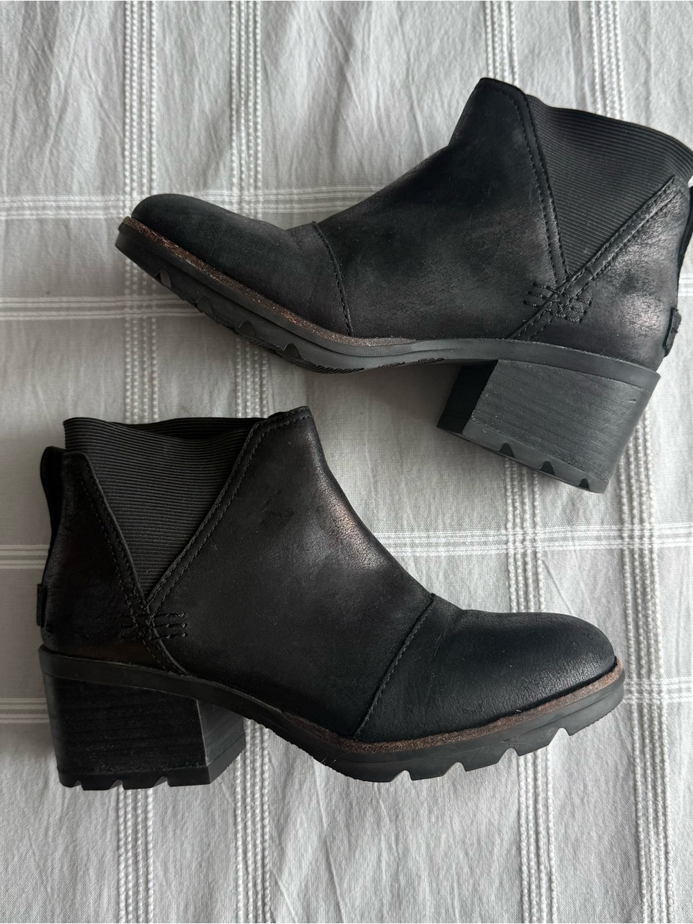Sorel Black Leather Ankle Booties with Block Heel